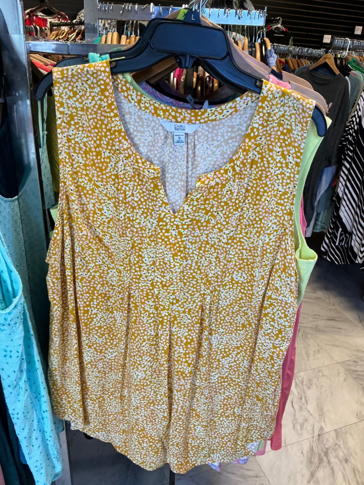 Croft & Barrow Sleeveless Blouse 1X Mustard Yellow/Pink