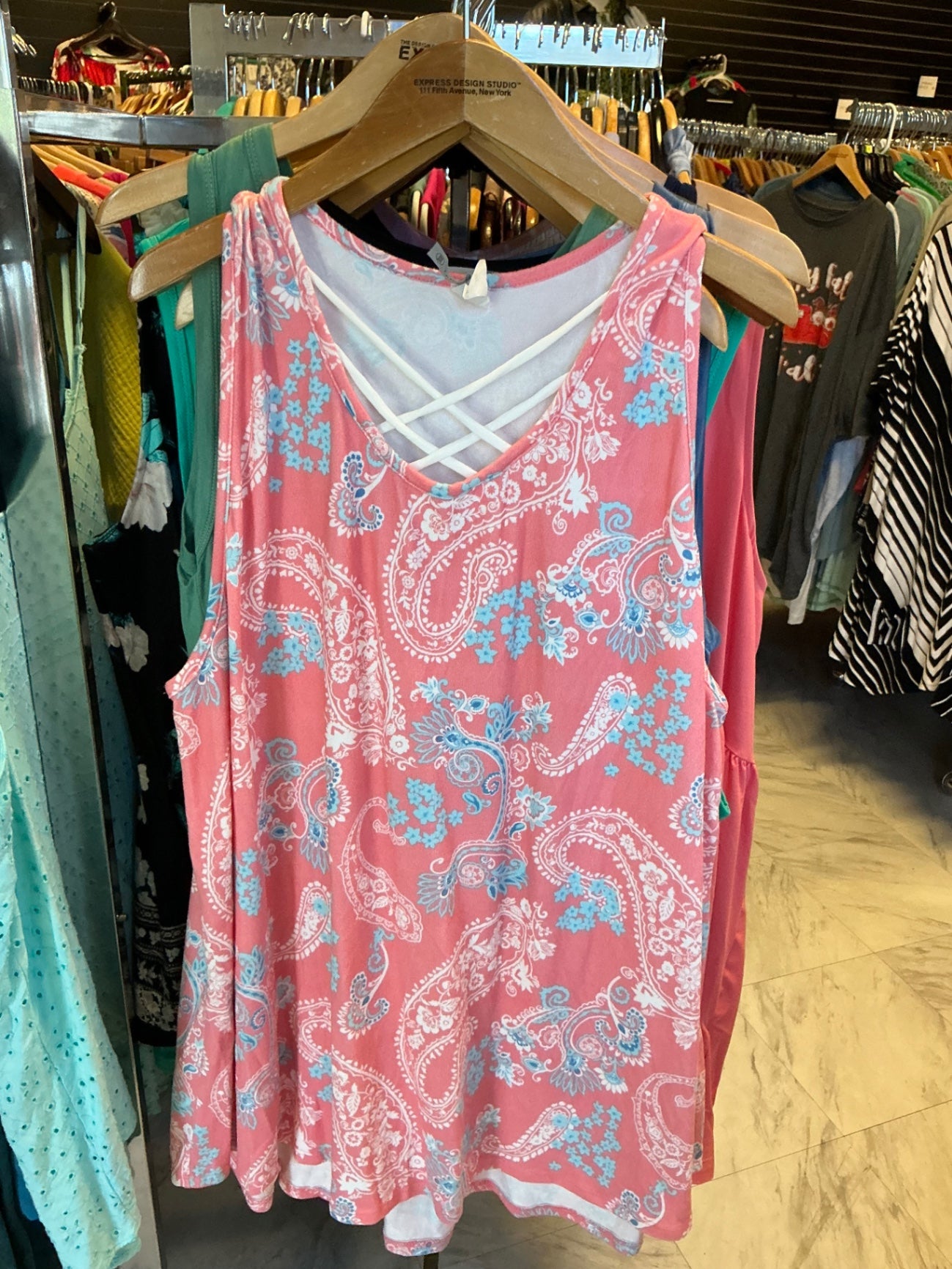 Honeyme Curvy Tank Top 3X Pink/Wht/Blue Paisley
