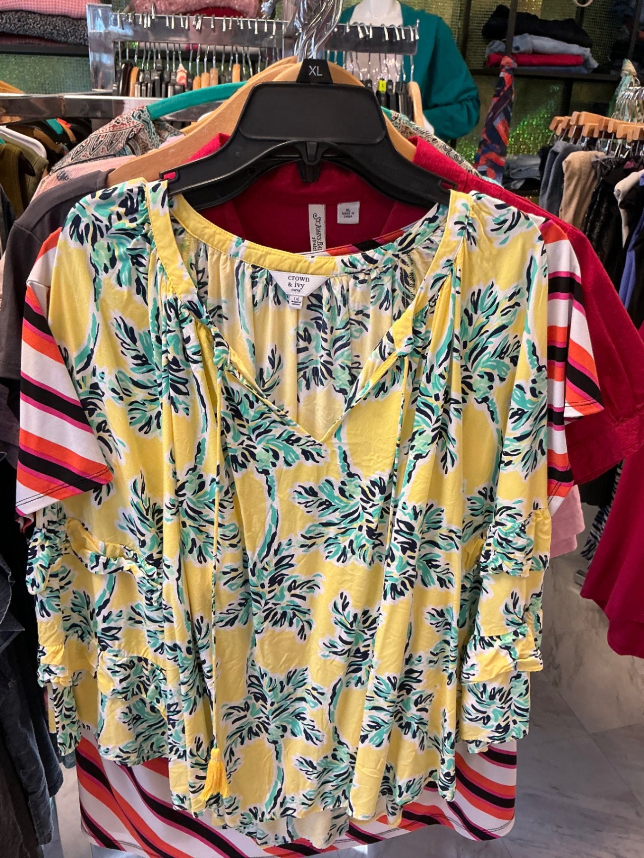 Crown & Ivy Blouse 1x Yellow and Green
