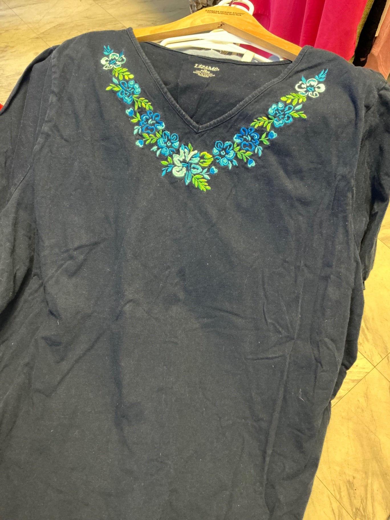 Liz&Me Tunic Top 3X Navy w/ Embroidery