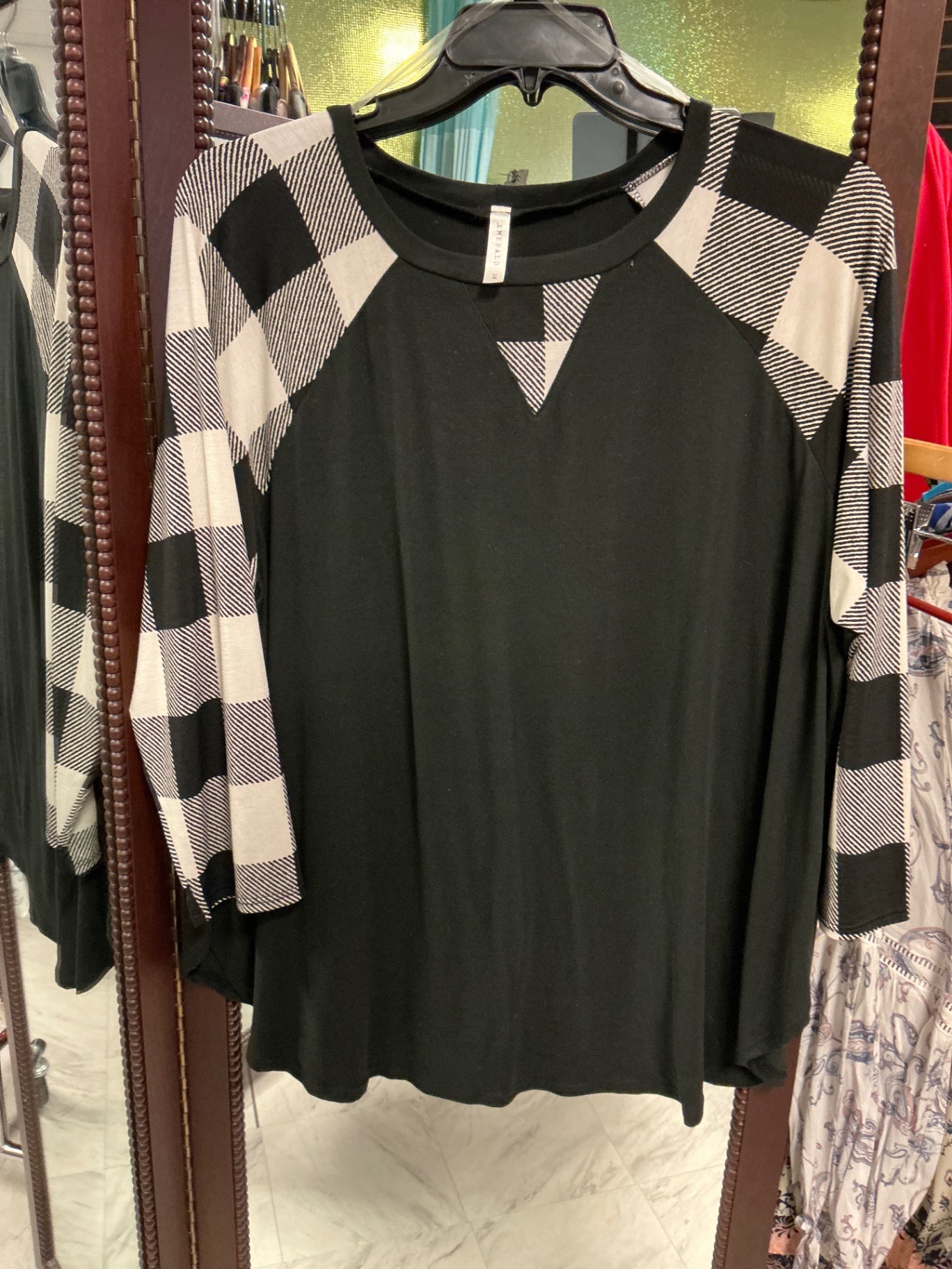 Emerald Long Sleeve T-Shirt 3X Black and White