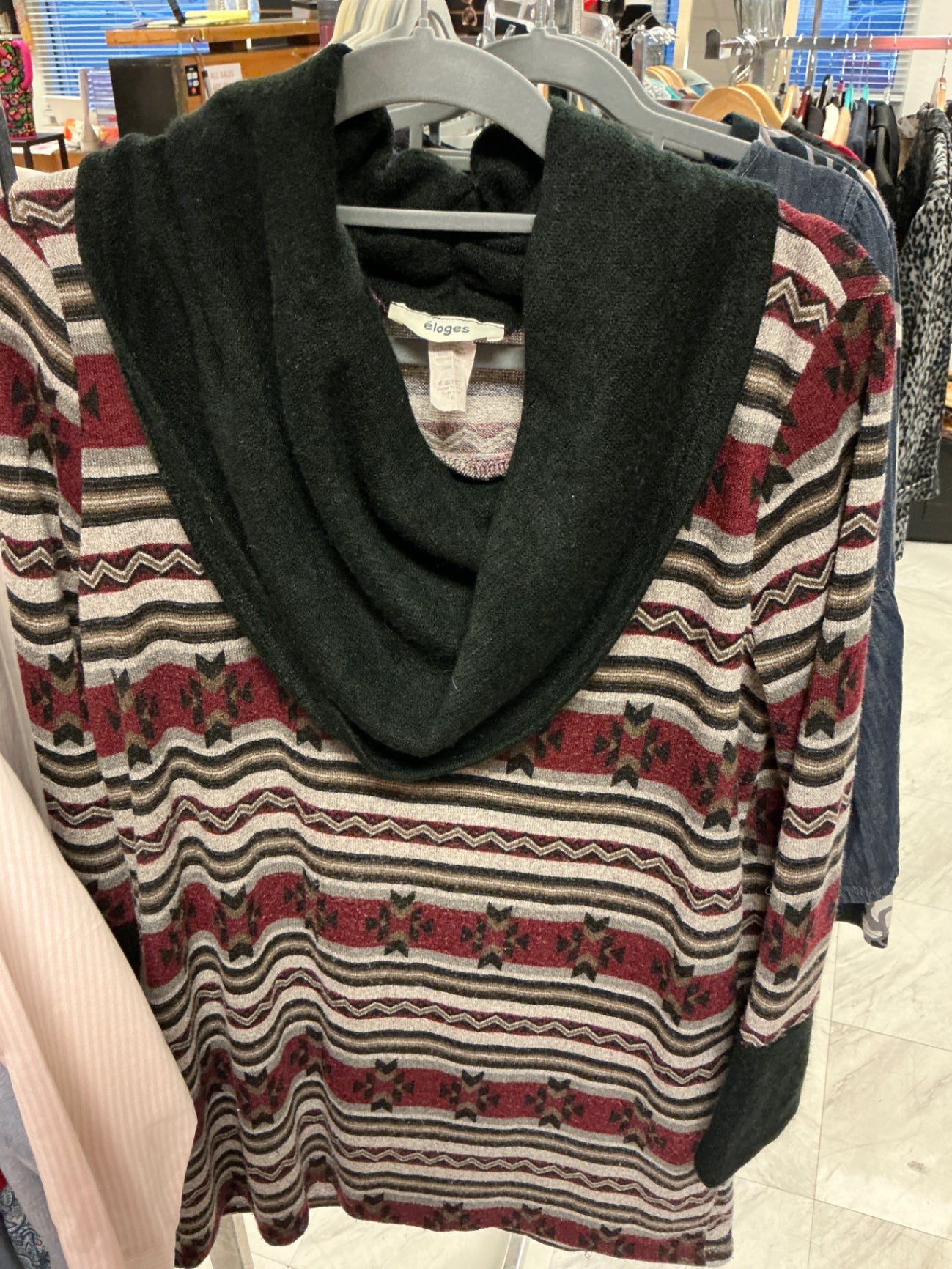 Éloges Sweater 1X Multicolor with Black accents