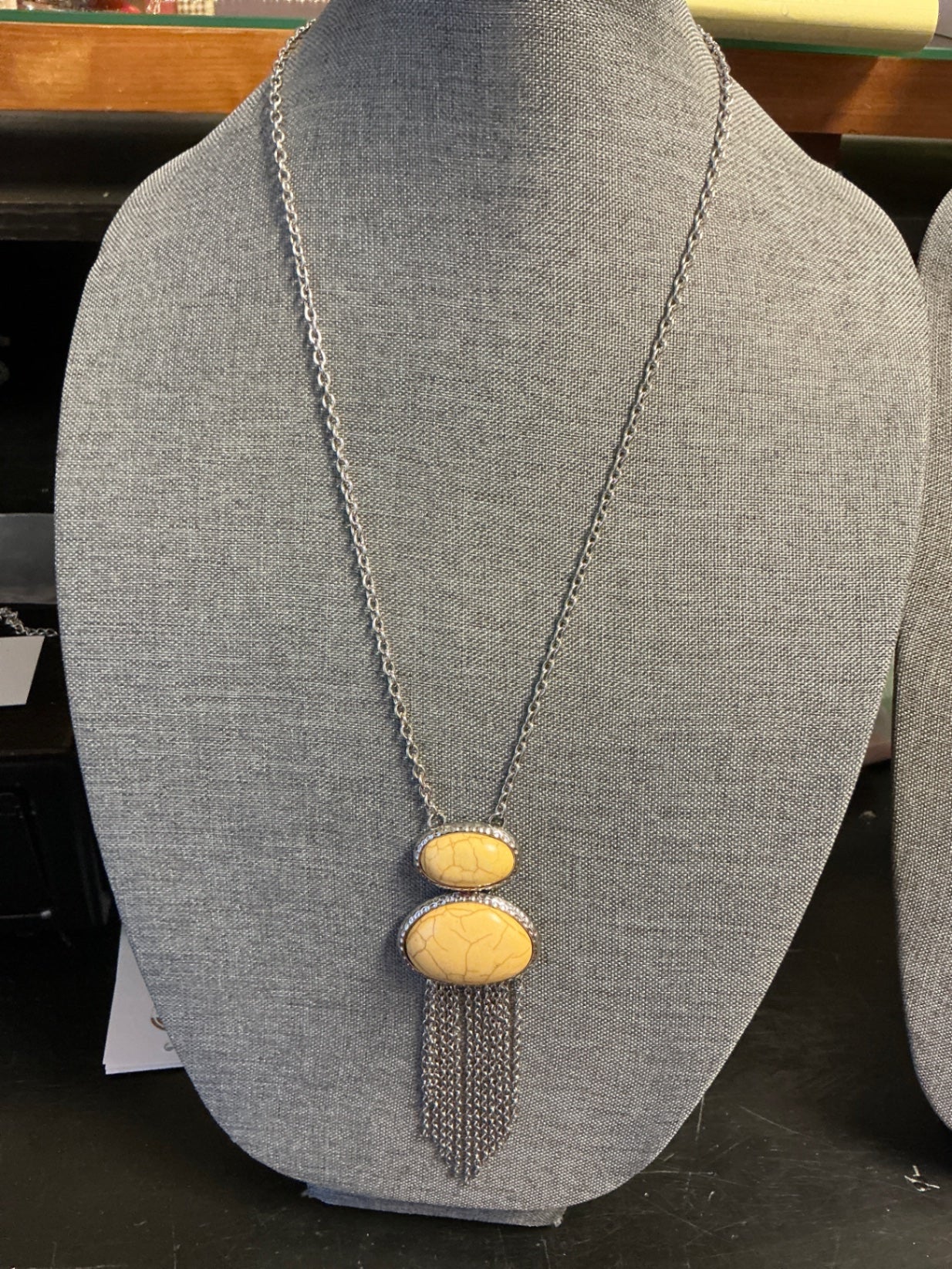 Paparazzi Necklace Yellow