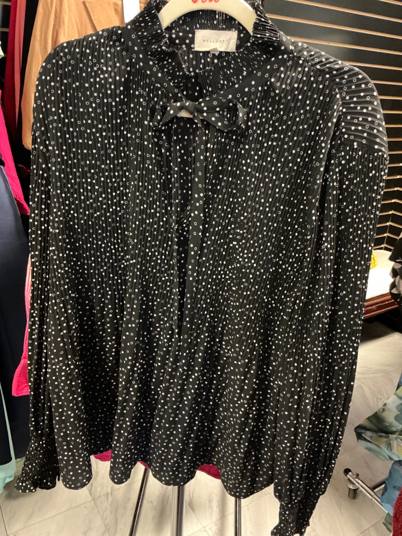 Melloday Blouse 1X Black with White Dots