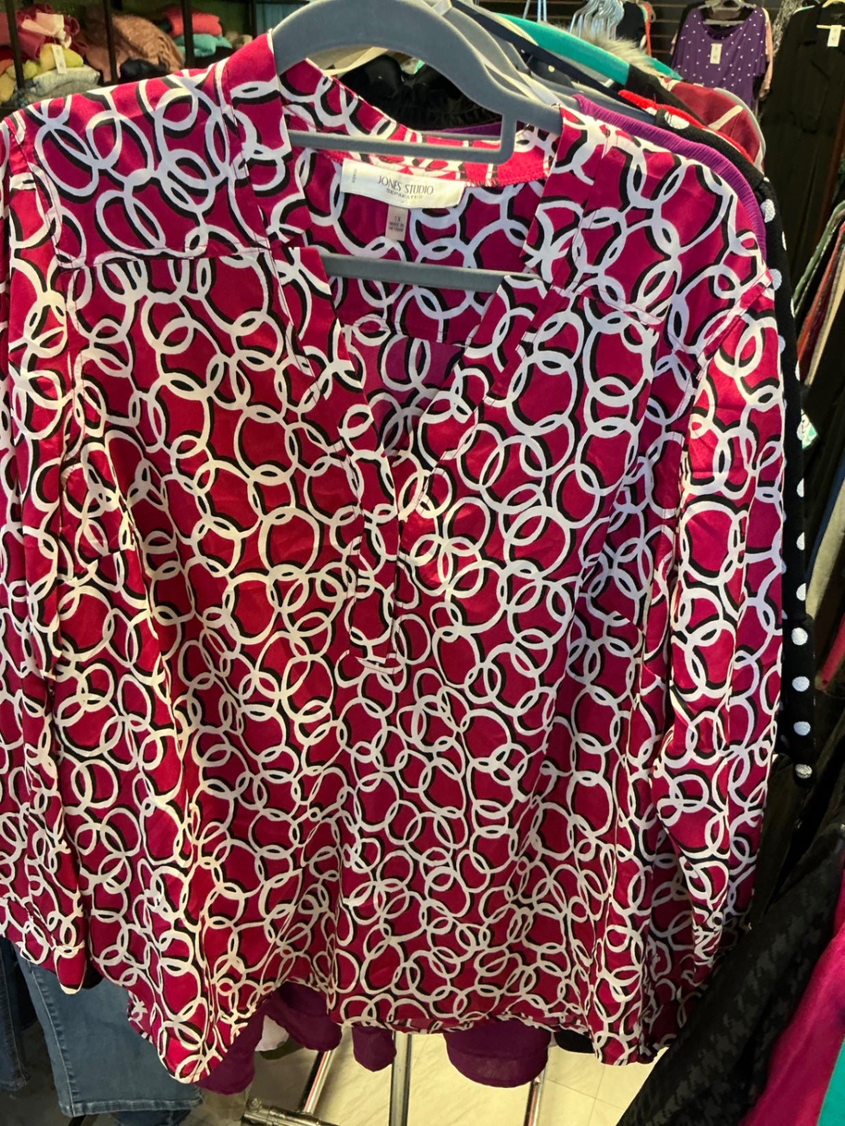 Jones Studio Blouse 1X Fuchsia and White