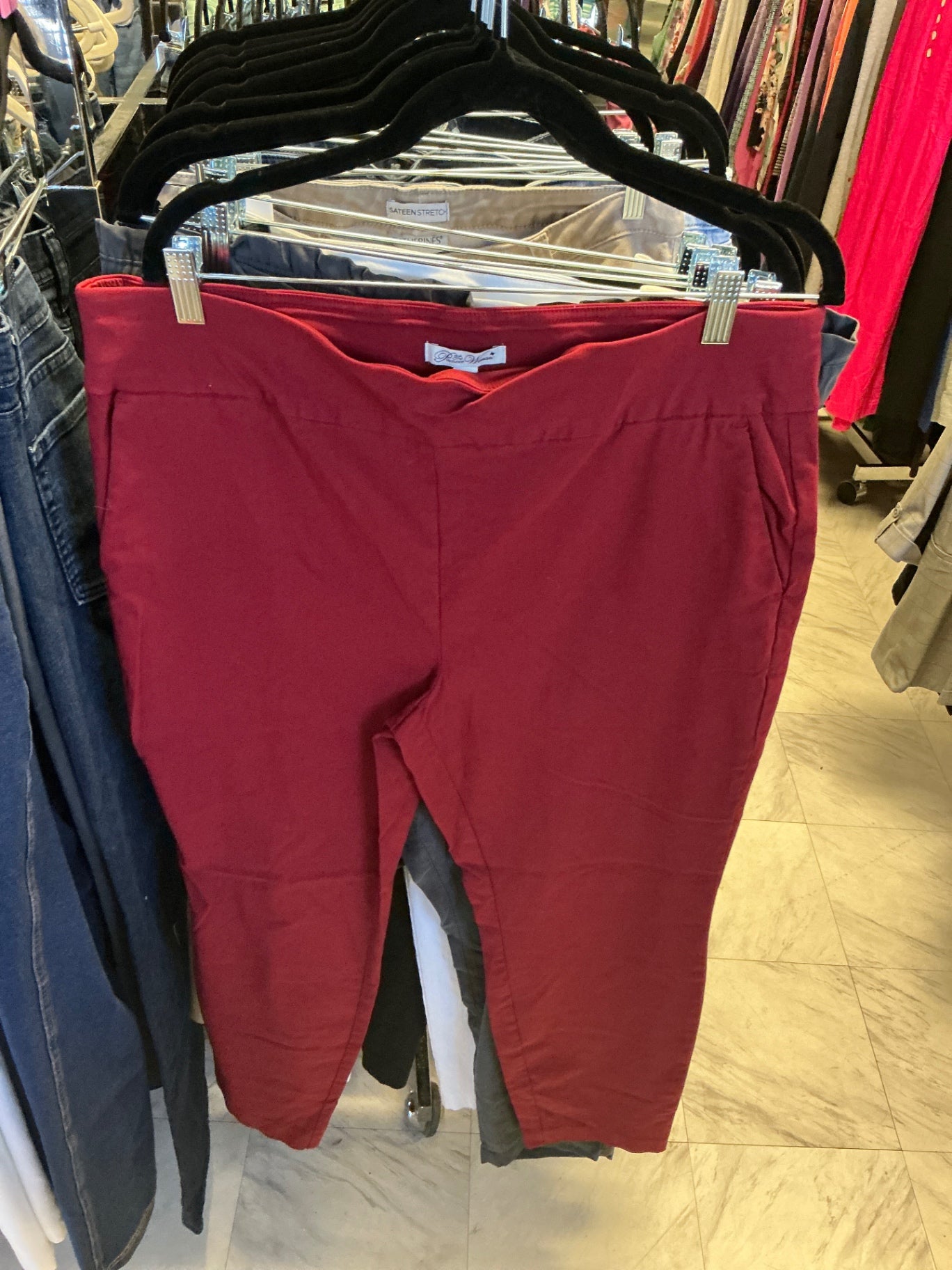 The pioneer woman Pants XL Red