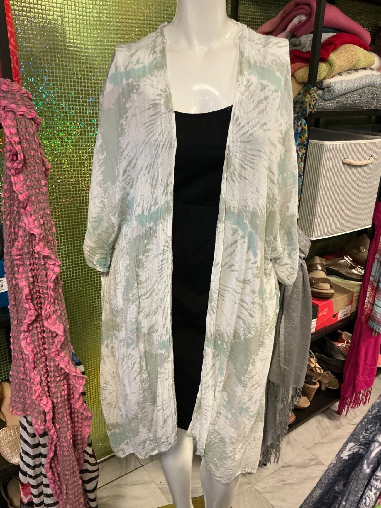L.i.F.E. Kimono - White with pastel accents - 1X