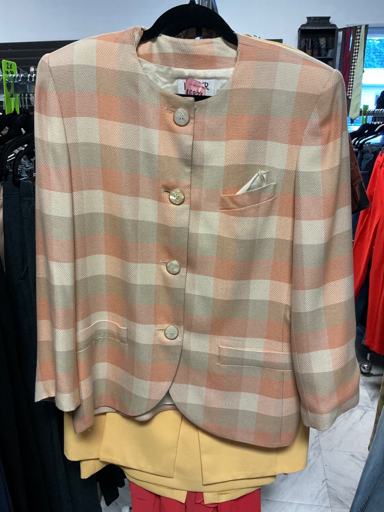 Kasper Blazer (VINTAGE) - Peach and beige checkered - 16