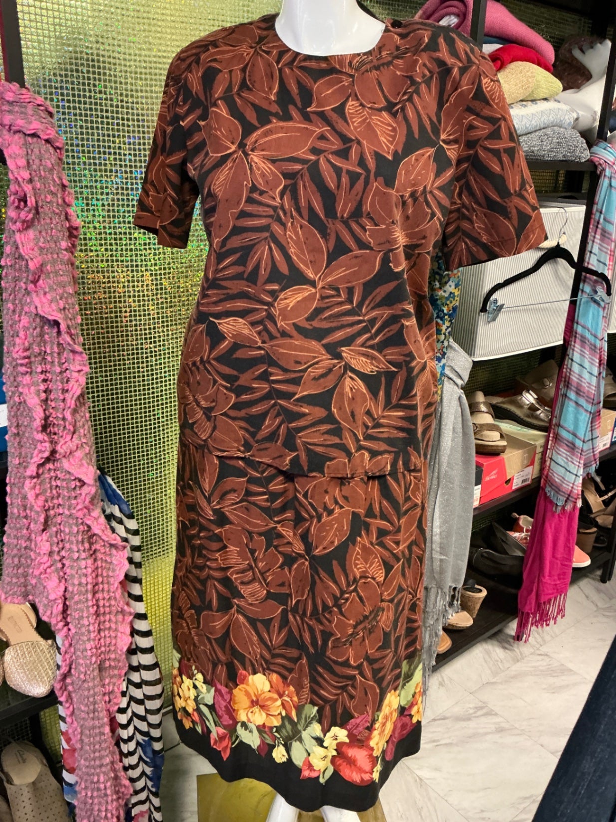 Leslie Fay Skirt and Blouse Set - Black and brown with multicolored floral border at the hem - 16