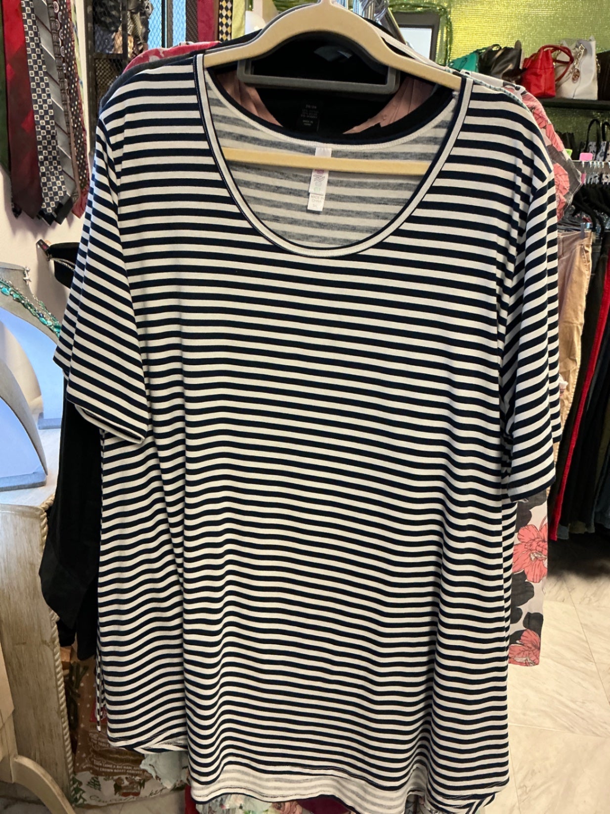 LuLaRoe T-Shirt - Black and white - 3XL