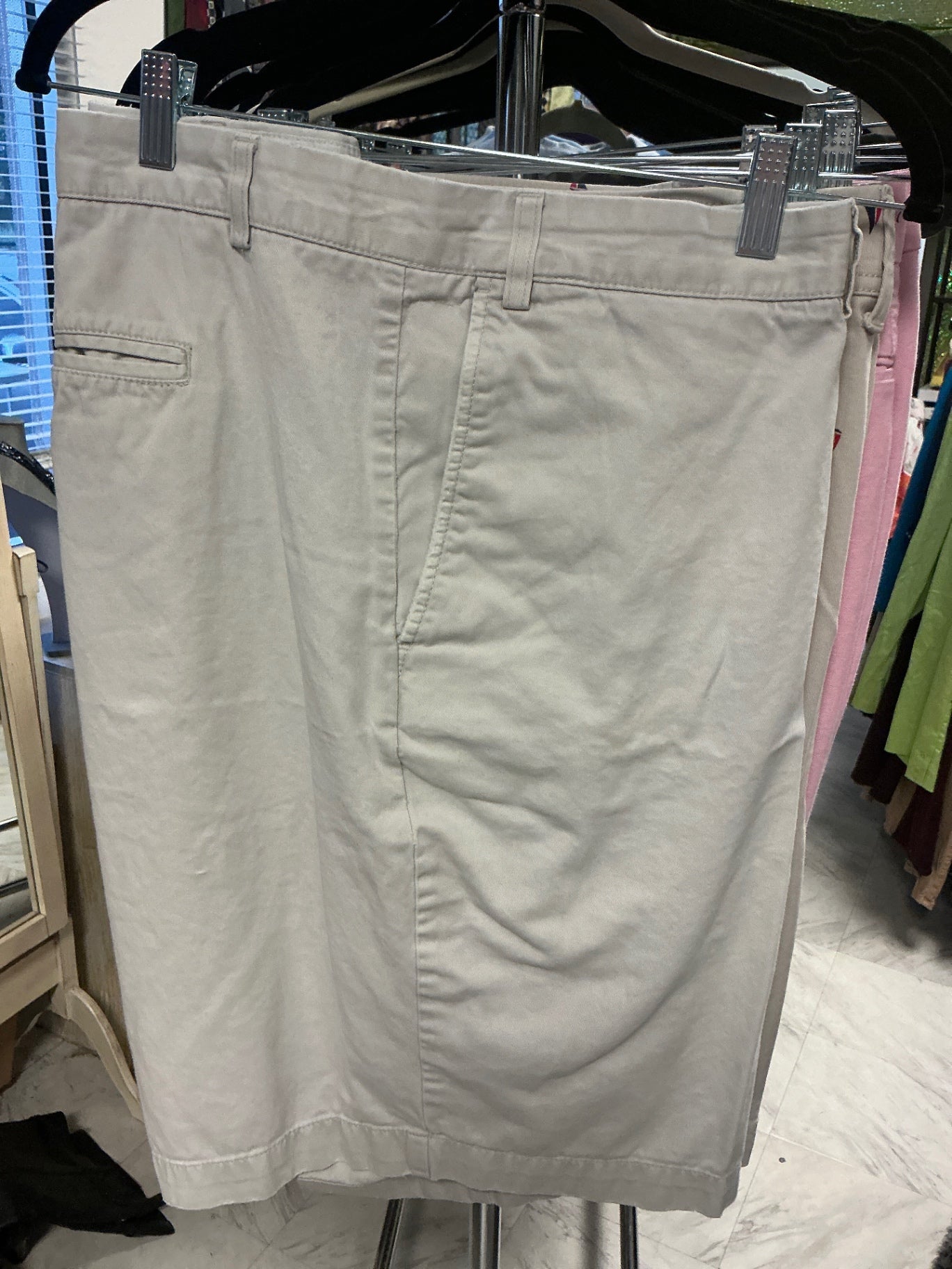 Roundtree & Yorke Shorts - Beige - 52