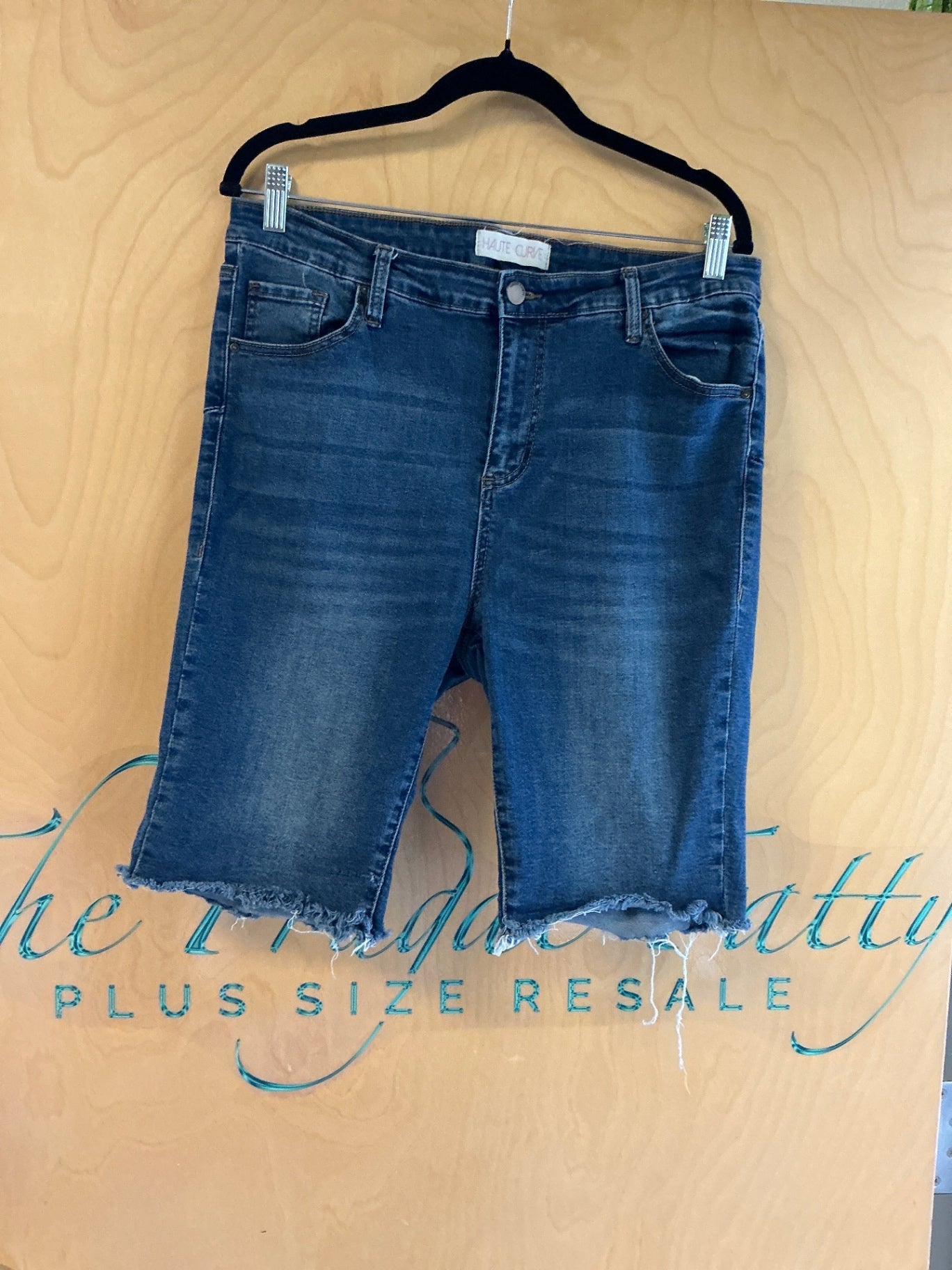 Haute Curve Shorts - Blue - 16