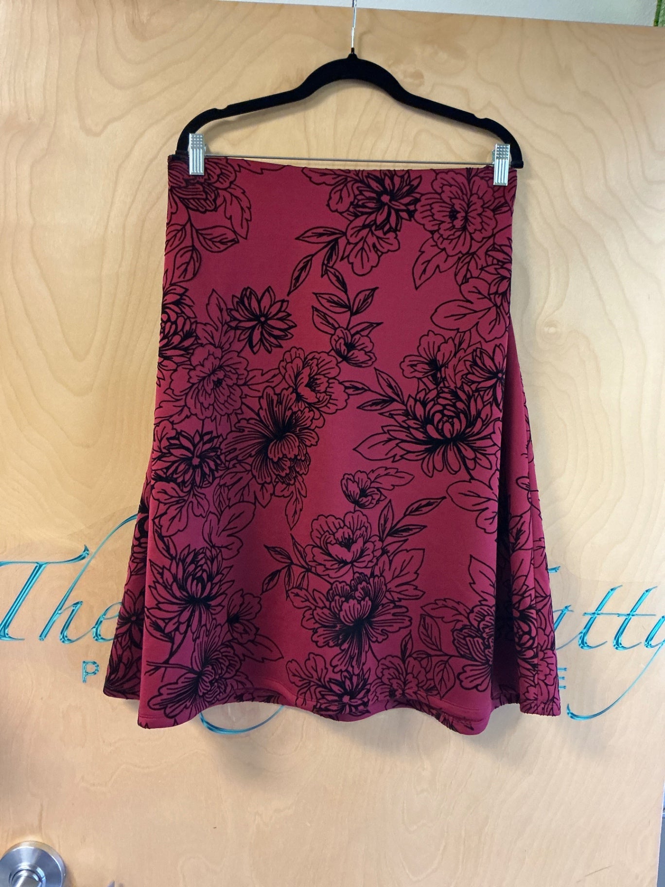 Roz & Ali Skirt - Burgundy with black floral pattern - 1X