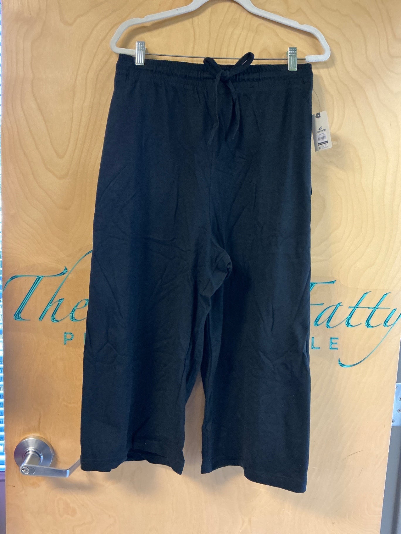 Terra & Sky Lounge Capris - Black - 4X 28/30 NWT