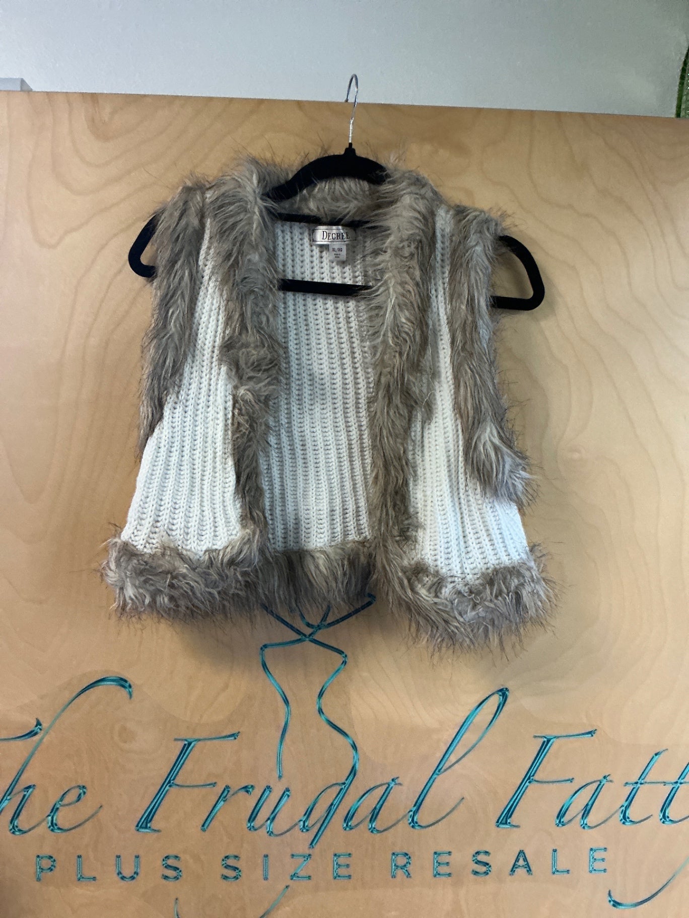 Decree Fur Trimmed Knit Vest - Beige and brown - XL