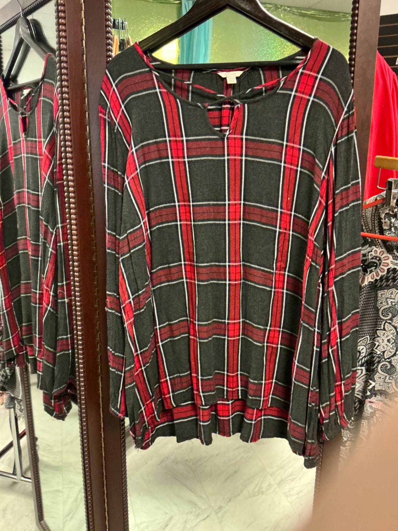 EST. 1946 Plaid Blouse 26/28 Red and Black