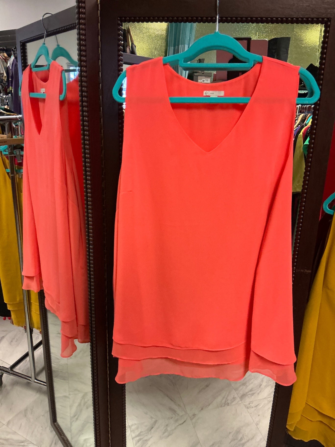 EST. 1946 Sleeveless Blouse 22/24 Coral