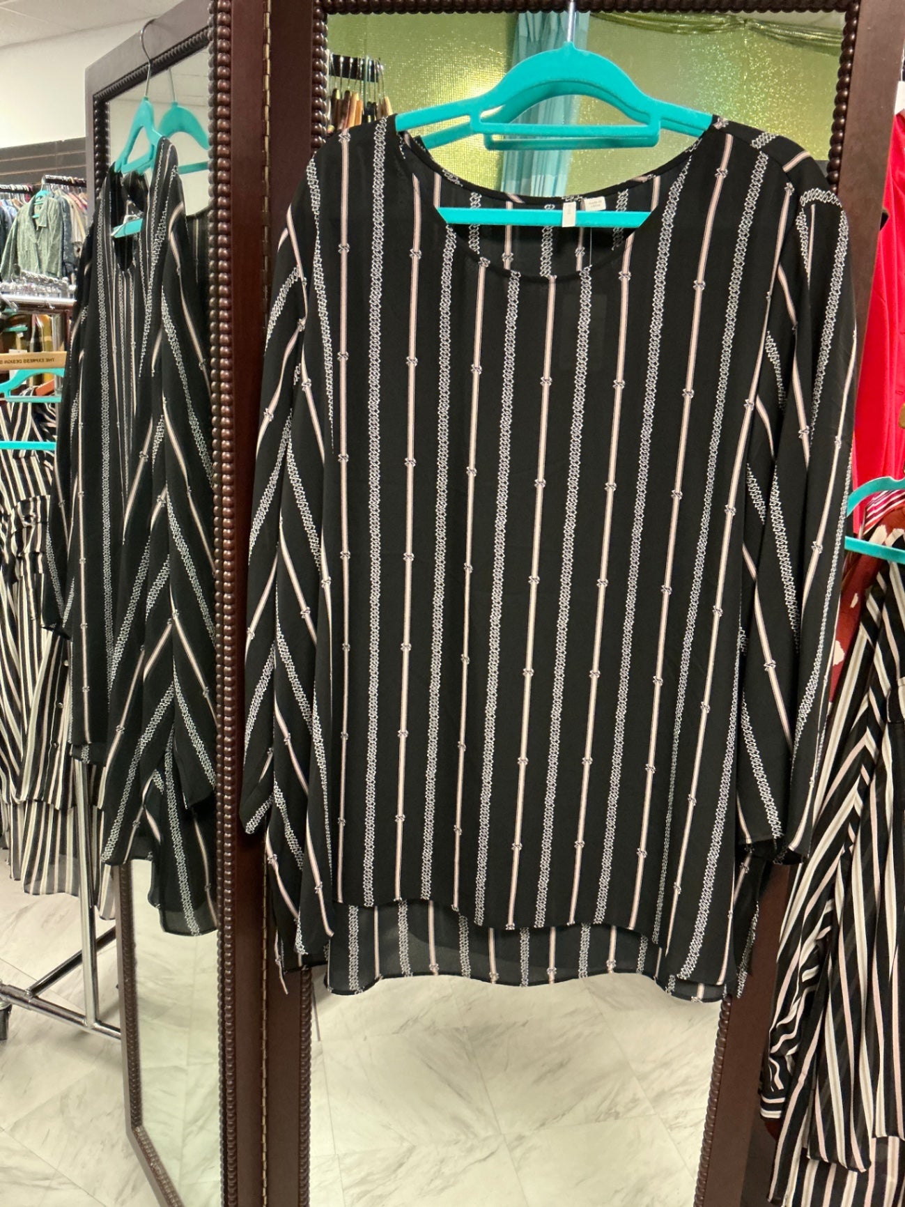 EST. 1946 Blouse Black with white stripes