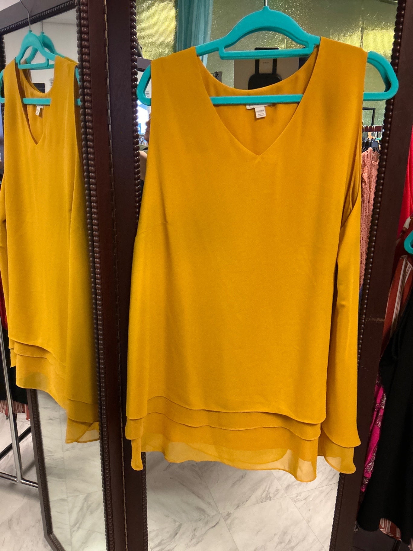 EST. 1946 Sleeveless Blouse 22/24 Yellow