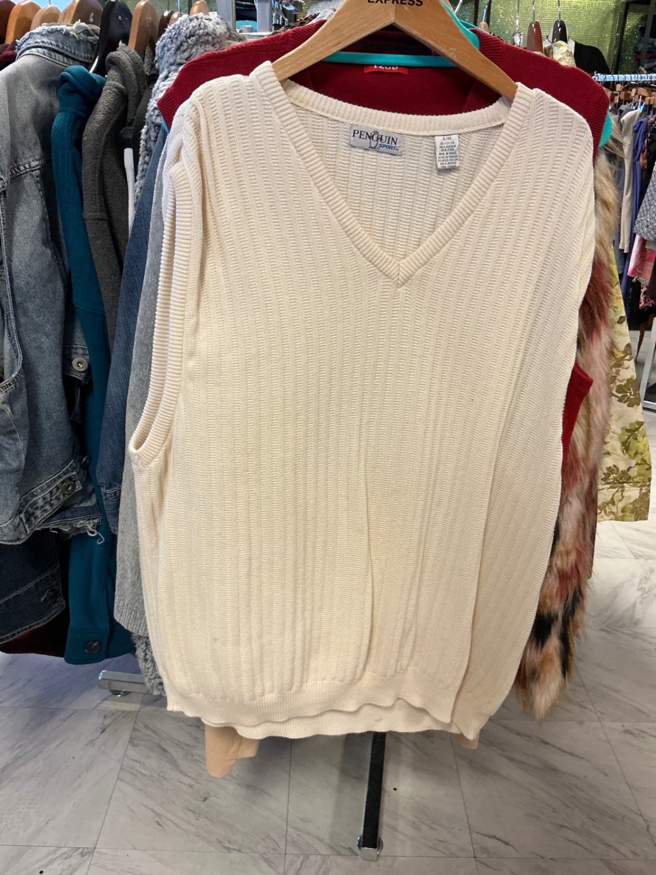 Penguin Sweater Vest XL Cream