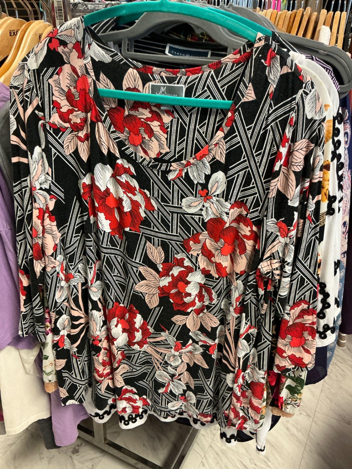 JM Collection Blouse XL Black with floral pattern