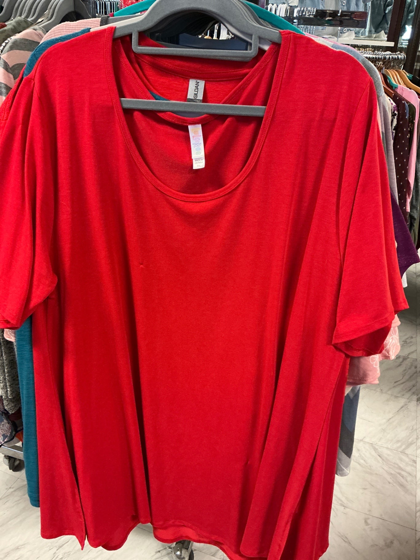 LuLaRoe T-Shirt 3X Red