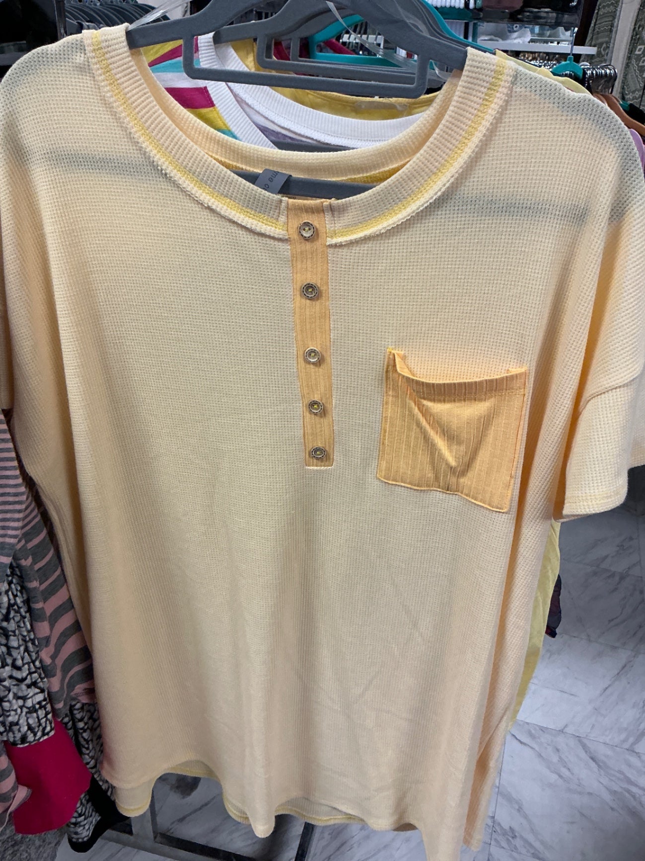 Honeyme Curvy Henley Shirt XXXL Yellow
