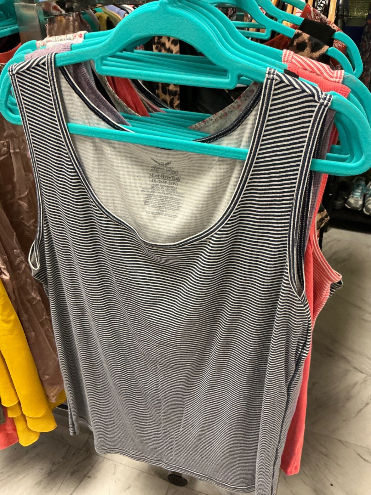 Faded Glory Tank Top 4X Black and White Striped