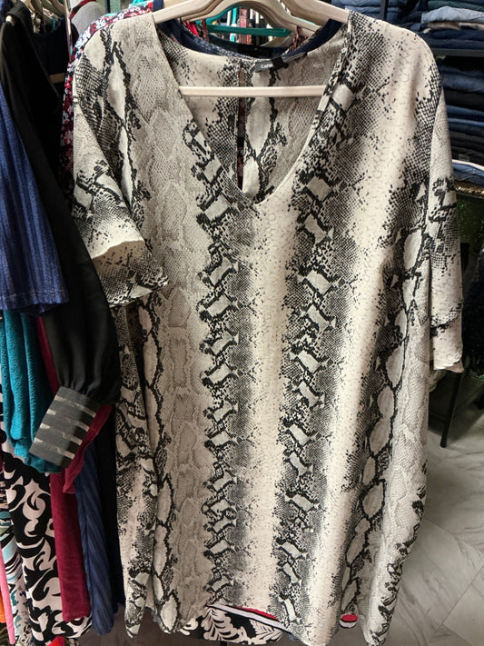 Capsule Dress 22 Snake Print