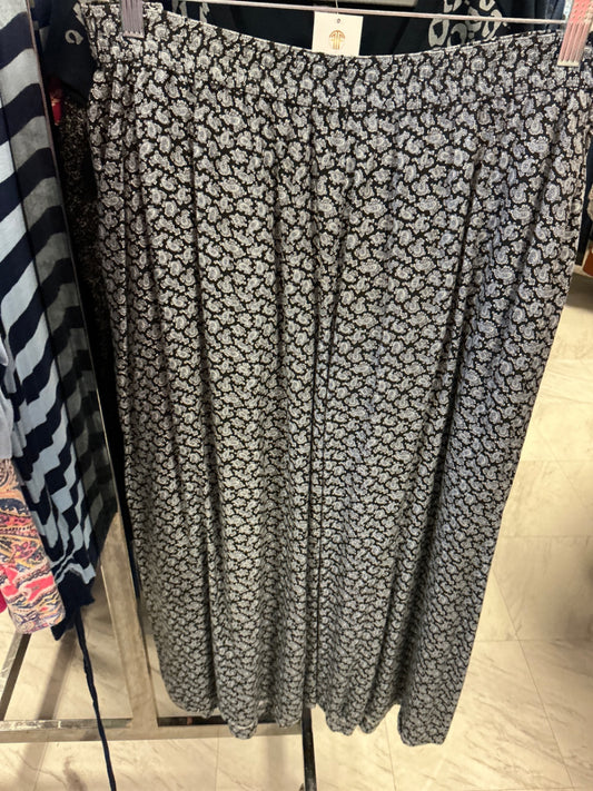 Elisabeth by Liz Claiborne Maxi Skirt 20 Black and White