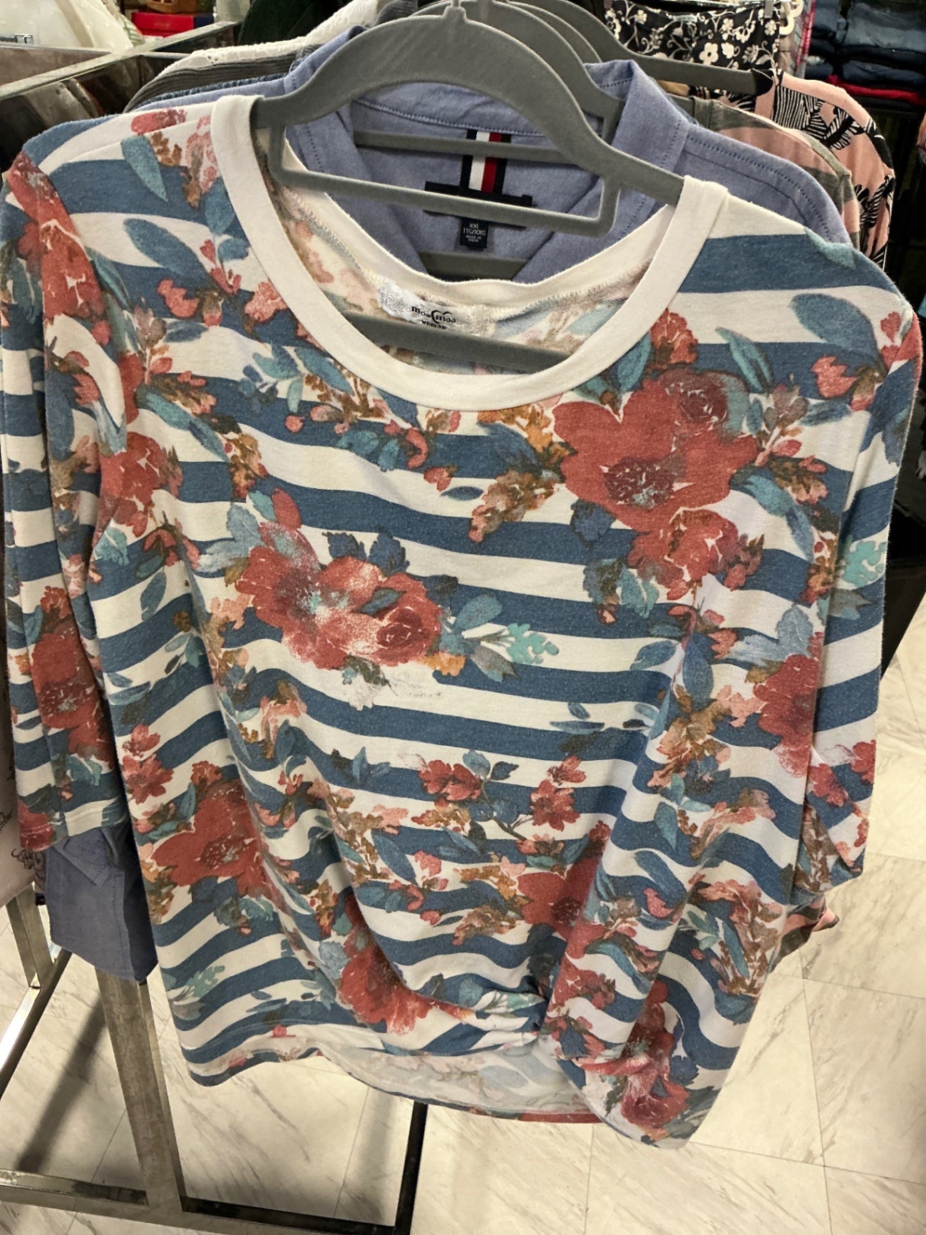 Moa Moa Long-Sleeve T-Shirt 2X Blue and White with Floral Print