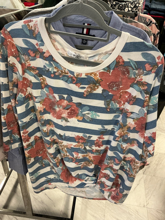 Moa Moa Long-Sleeve T-Shirt 2X Blue and White with Floral Print