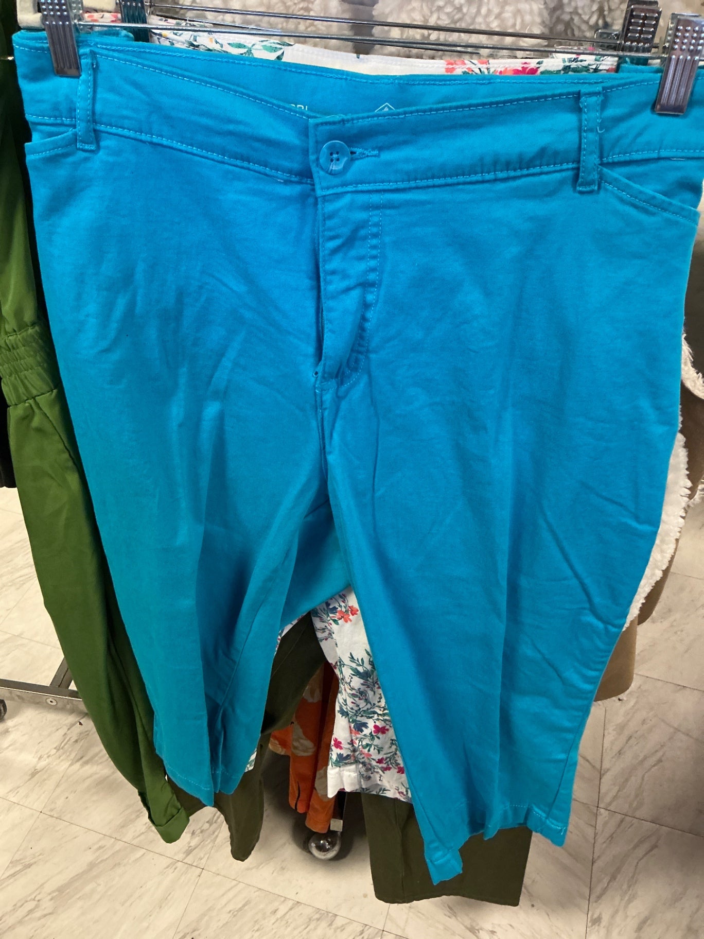 St. John's Bay Capri Pants 22W Blue