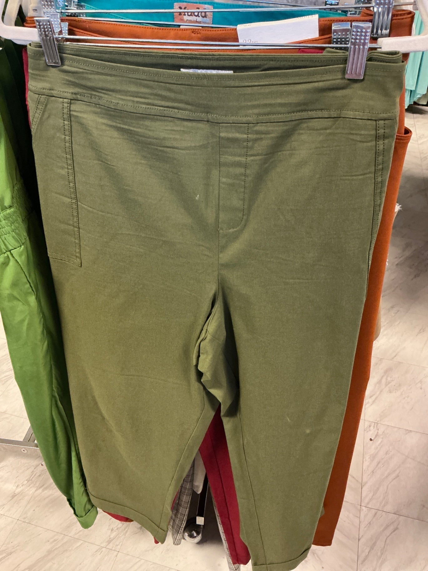 EST. 1946 Pants 22W Olive Green
