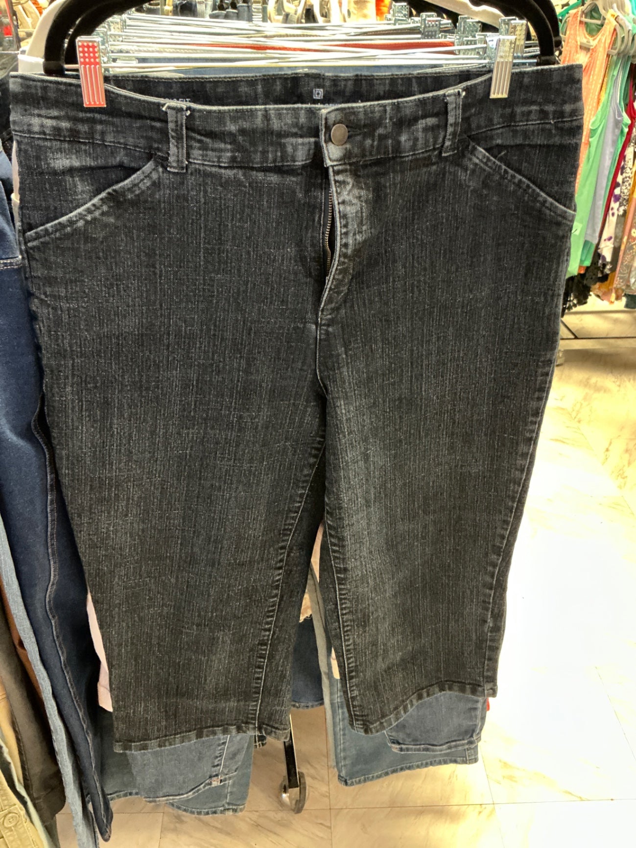 Liz Claiborne Capri Pants 16 Dark Gray
