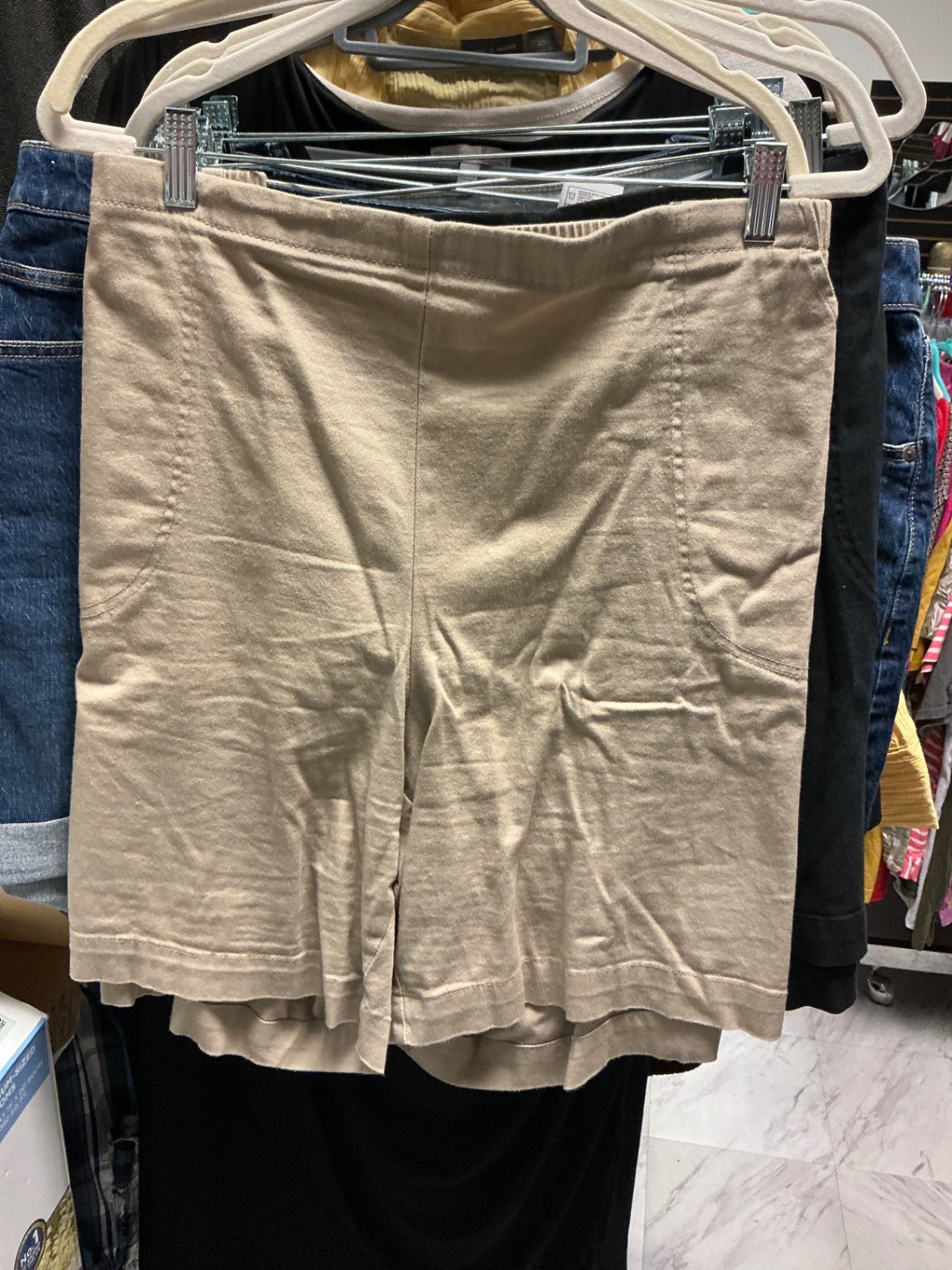 Just My Size Shorts 4X Beige