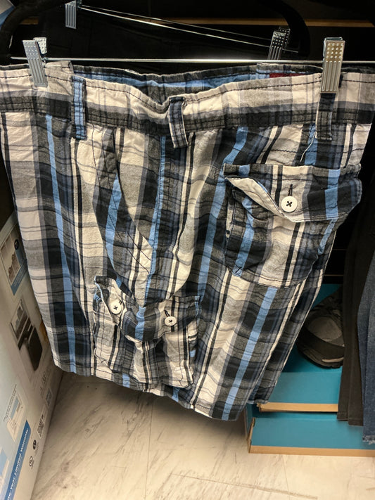 Foundry Cargo Shorts 54 Black and Blue Plaid