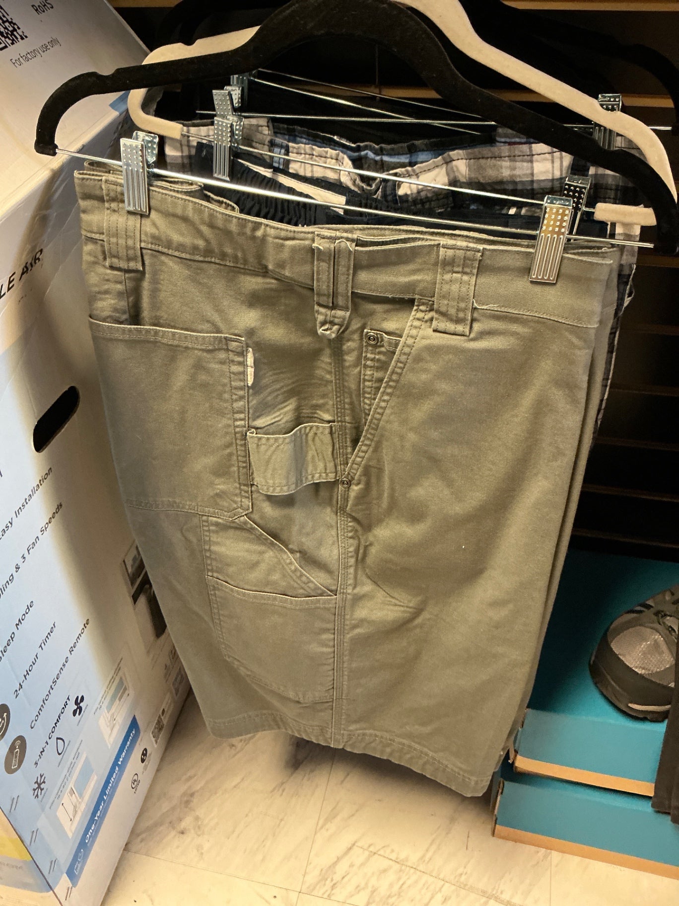 Duluth Trading Cargo Shorts 46 Olive Green