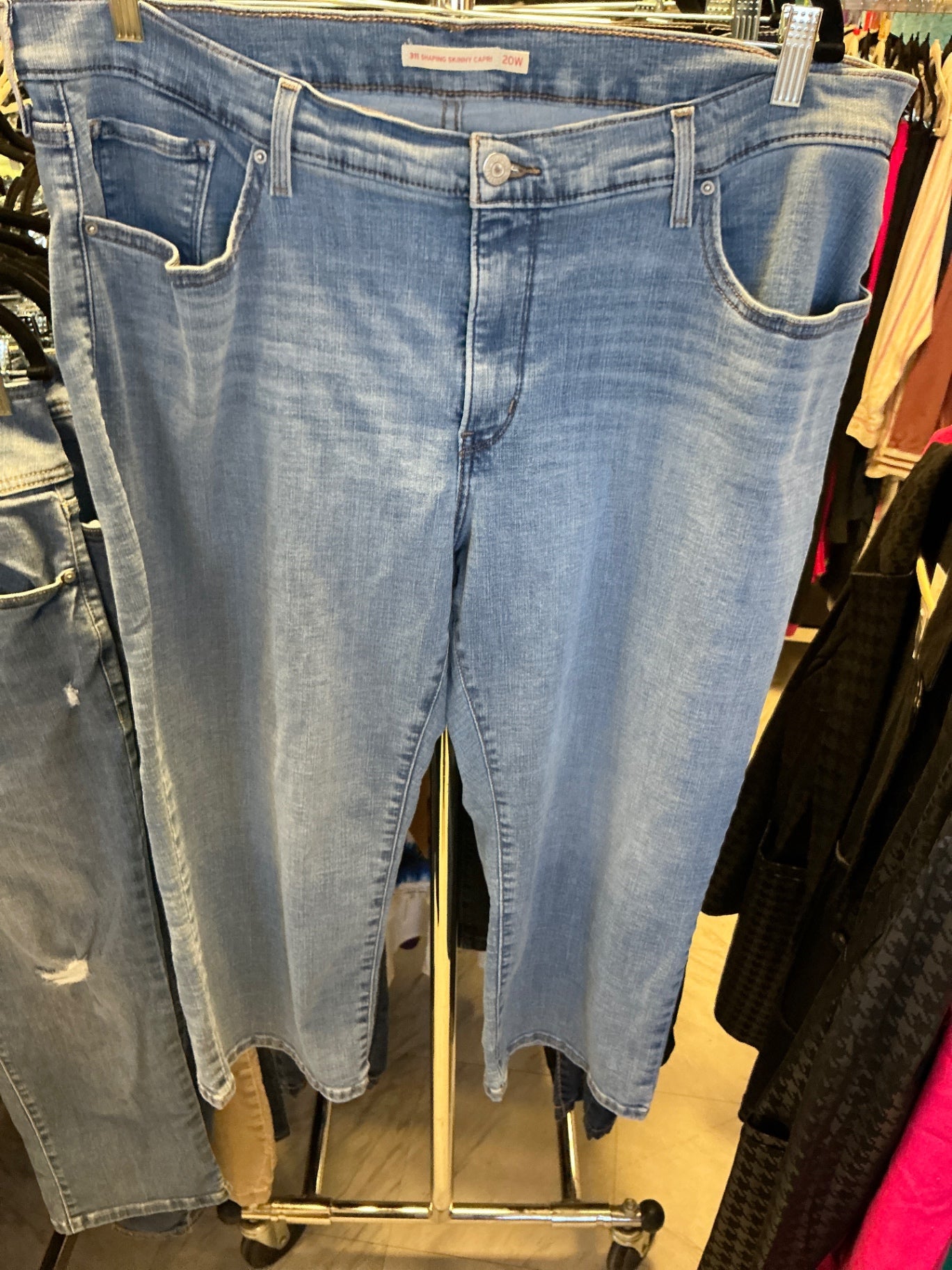 Levi's Capri Jeans 20W Light Blue