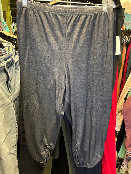 Lane Bryant Jegging Capris 26/28 Gray