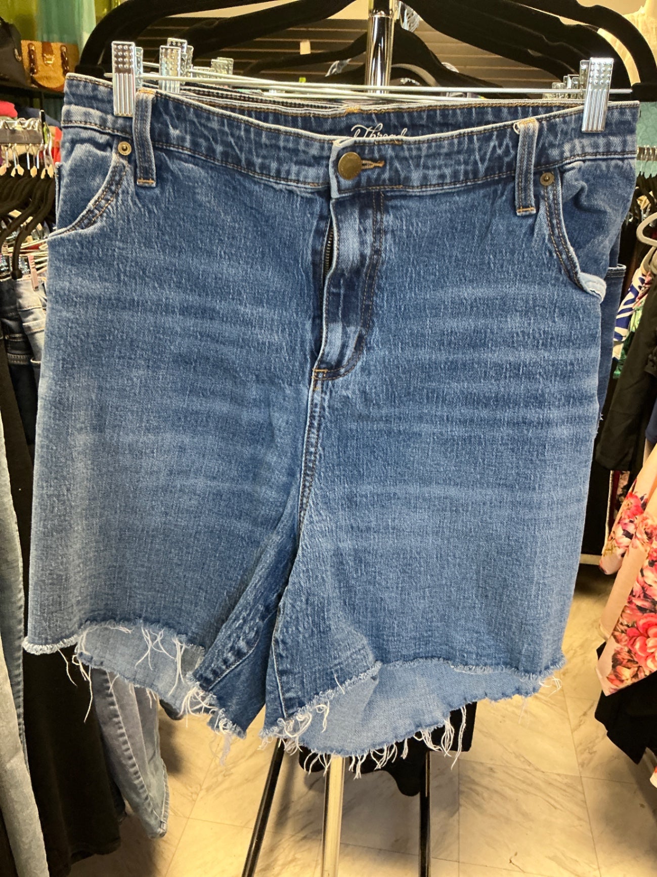 Universal Thread Denim Shorts 26W Blue