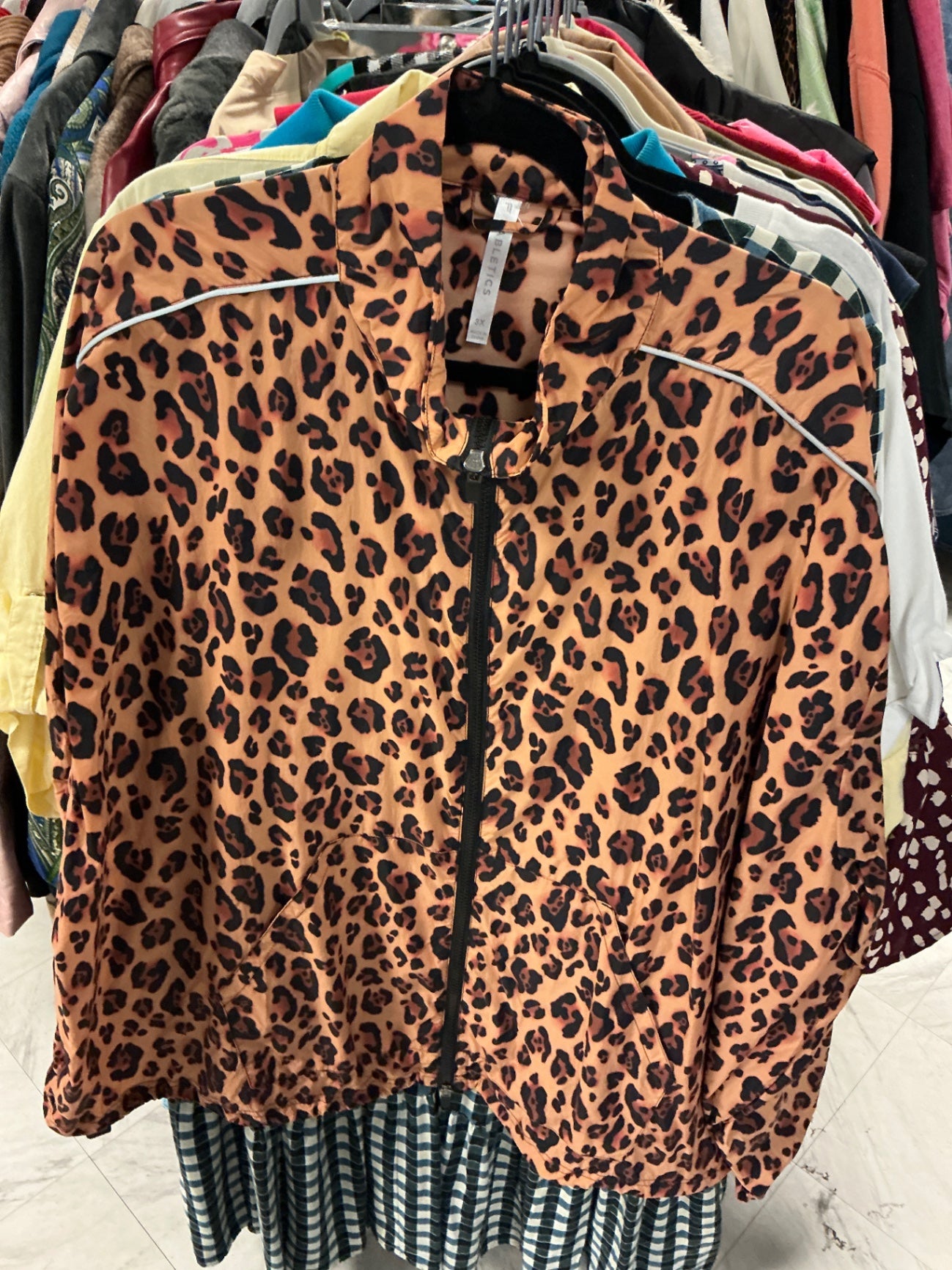 Fabletics Wind Breaker Jacket 3 Orange/Black