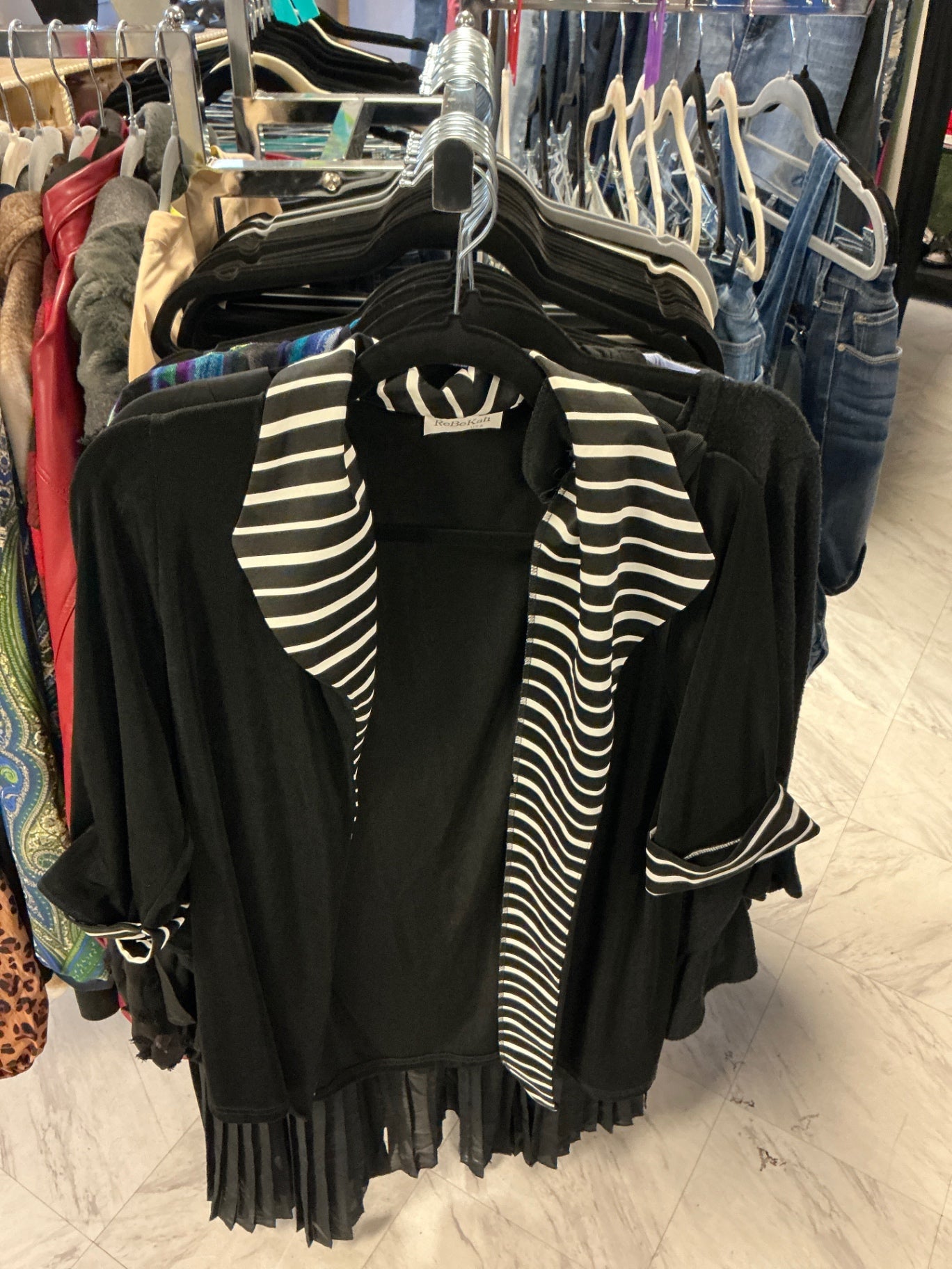 Rebekah Cardigan XL Black and White