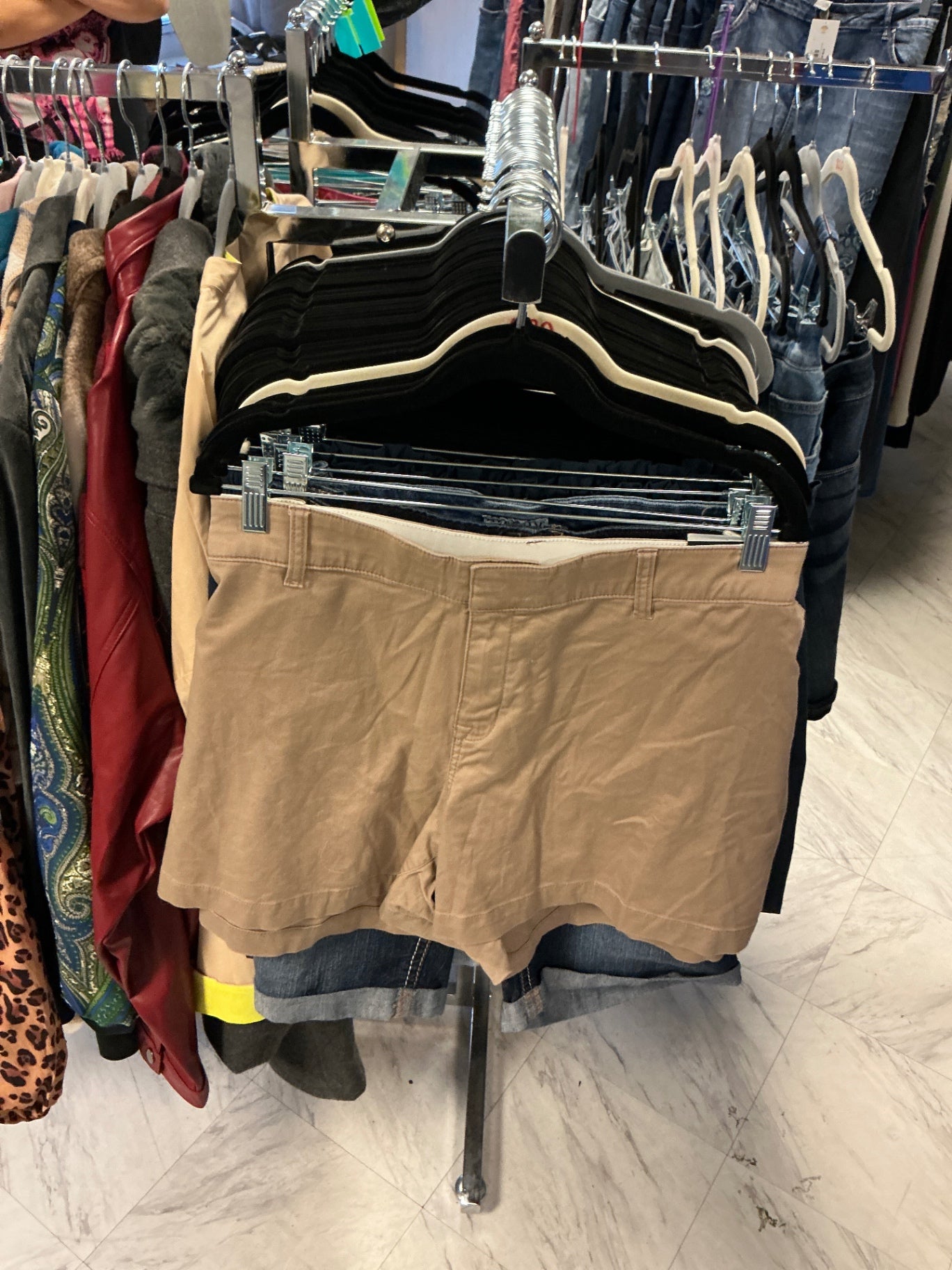 Lane Bryant Shorts 20P Beige NWT