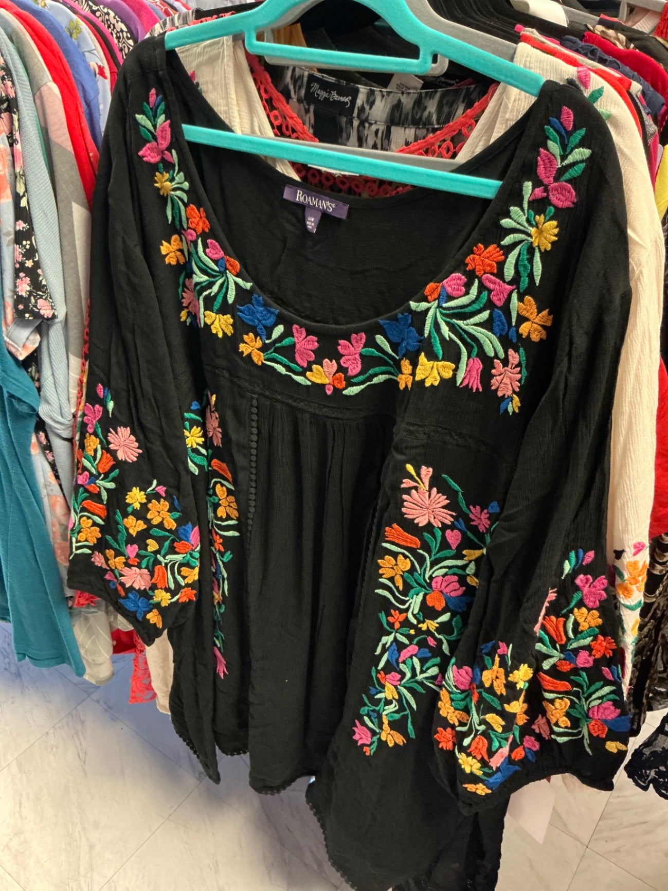 Roaman's Tunic - Black - 44W