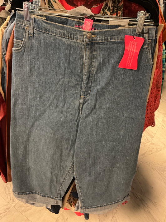 Liz&Me Denim Capri - Blue - 28W NWT