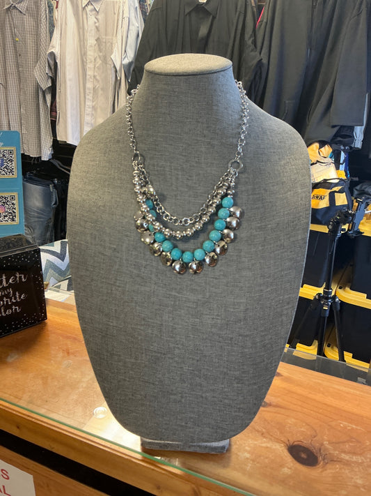 Paparrazi Necklace - Silver and turquoise -