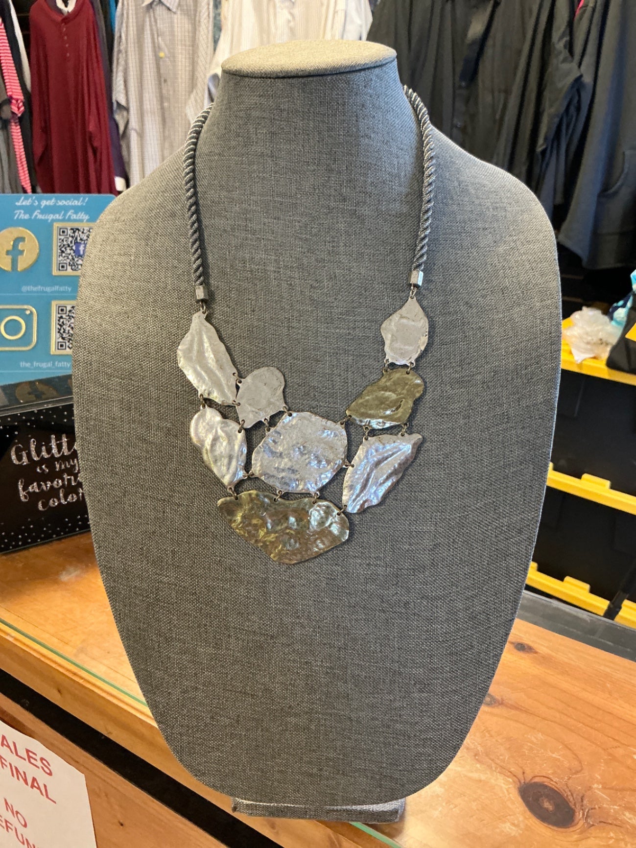 Necklace - Silver and Pearl -