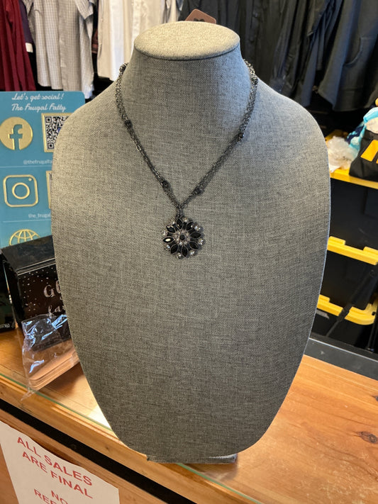 Necklace - Black -