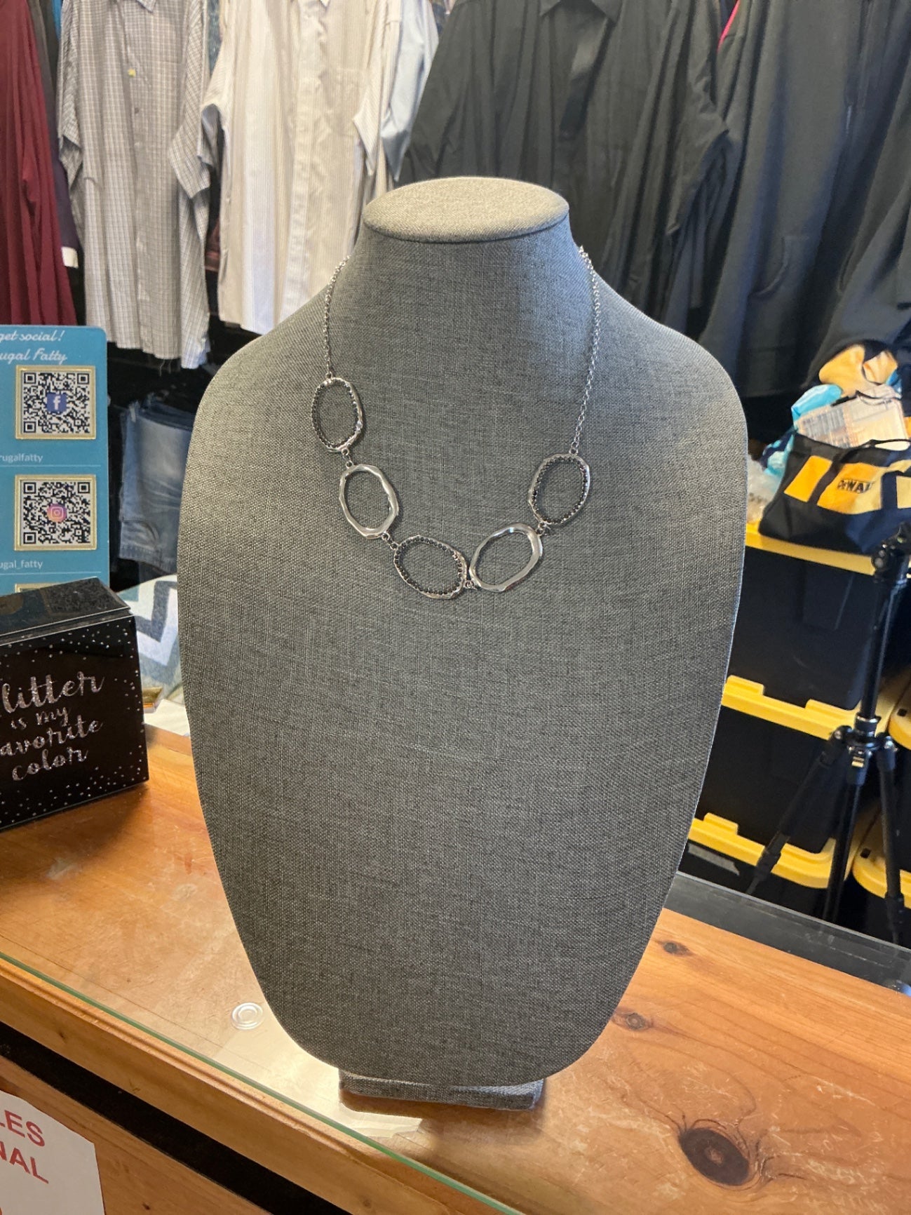 Necklace - Silver -